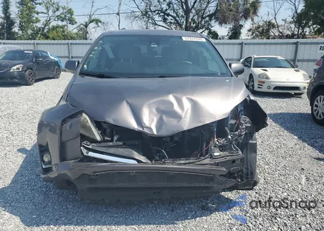 2018 Toyota Sienna Le z USA, uszkodzony, nr VIN 5TDKZ3DC0JS904370